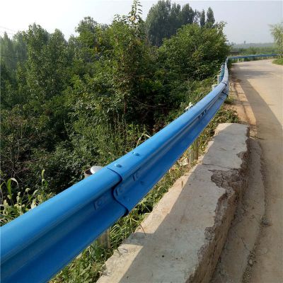 除了底座還有哪些因素會影響道路護(hù)欄